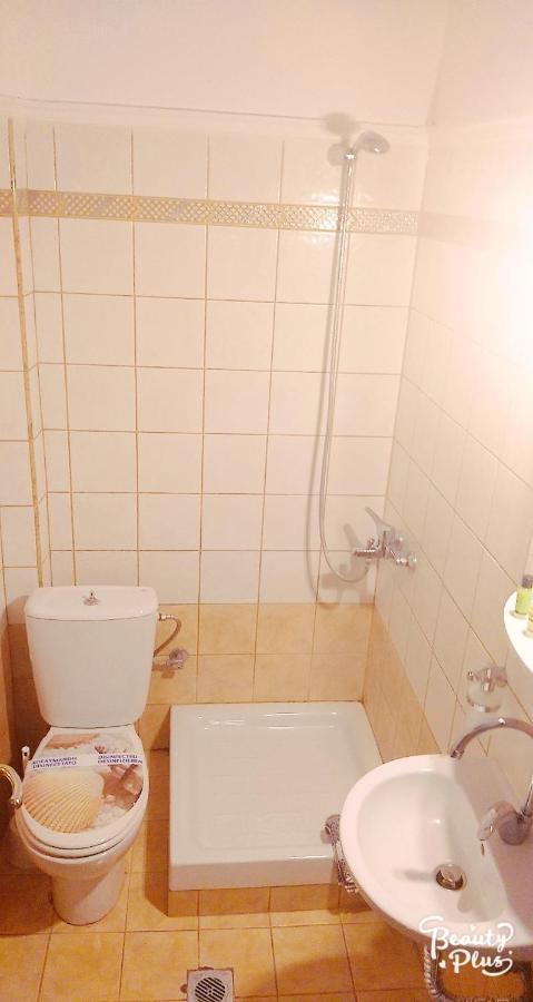 Studio Garden Apartment Nea Kallikrateia Ngoại thất bức ảnh