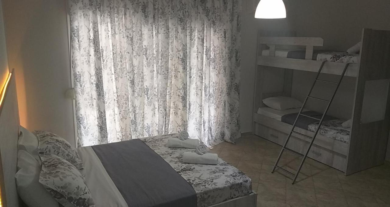 Studio Garden Apartment Nea Kallikrateia Ngoại thất bức ảnh