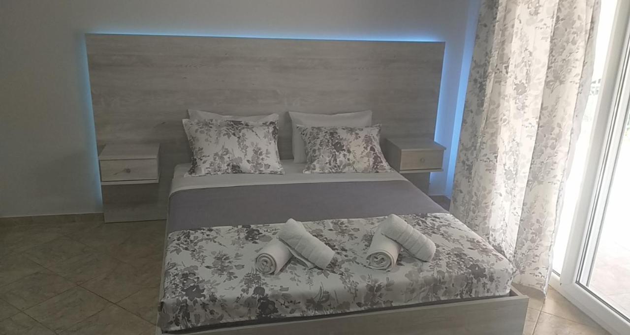 Studio Garden Apartment Nea Kallikrateia Ngoại thất bức ảnh